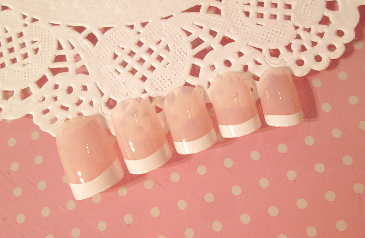 Nail Art French Style Tips