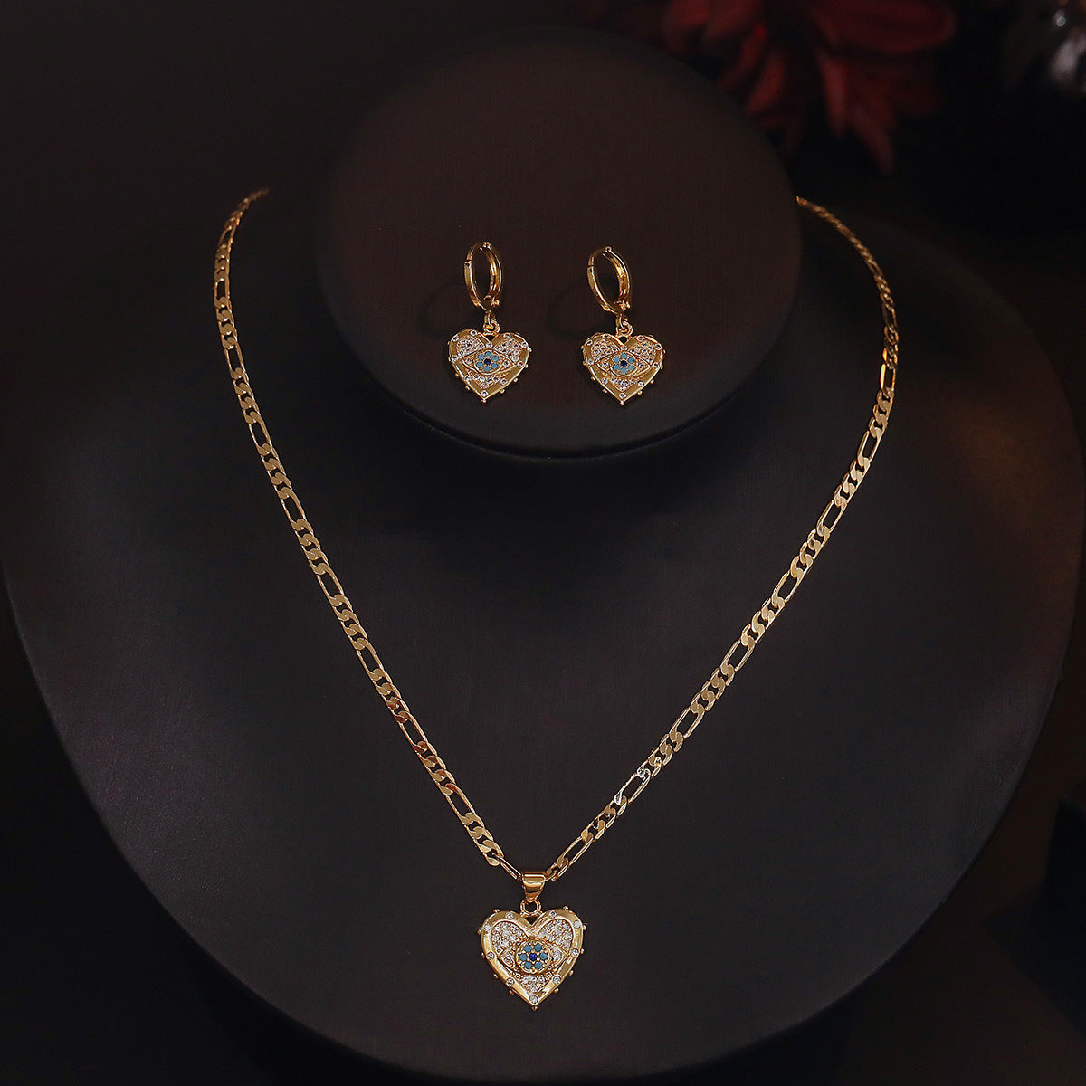 Heart-shaped Zircon Pendant Necklace & Earrings Set