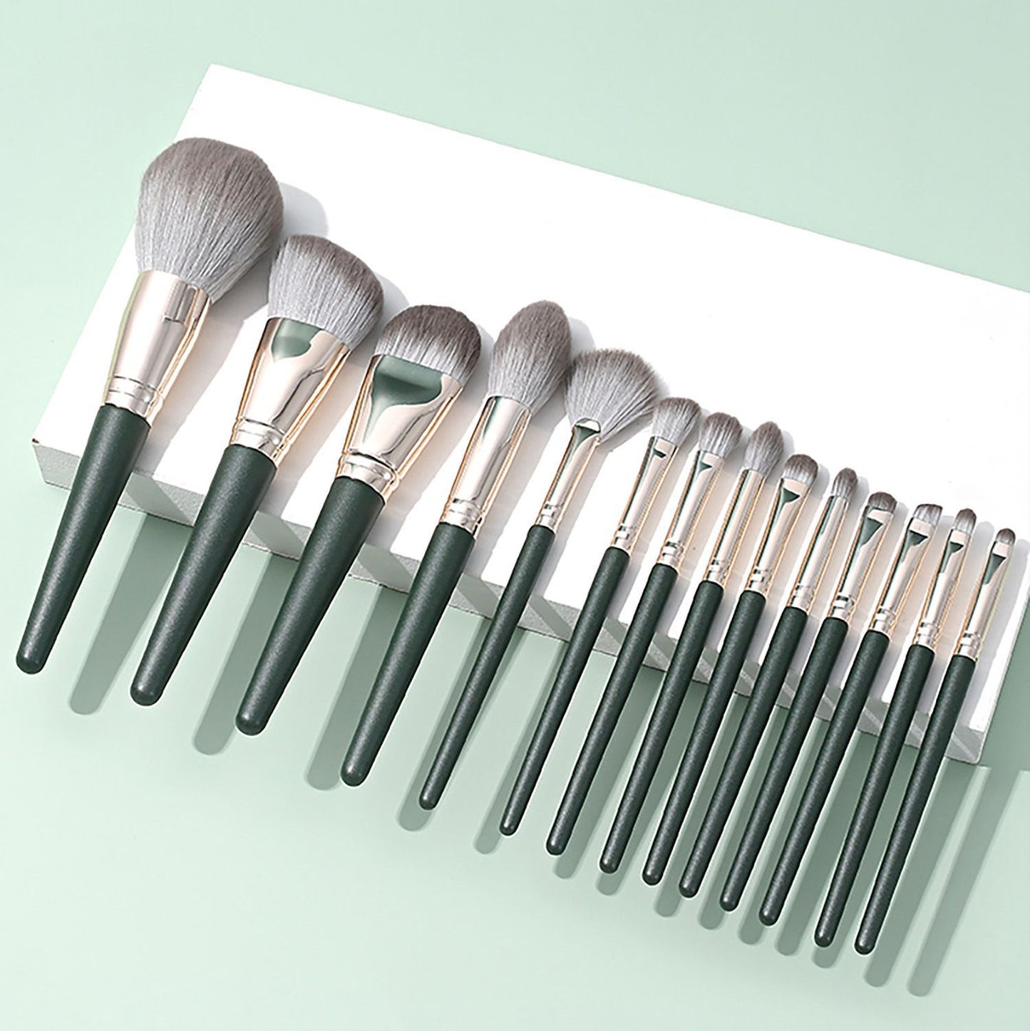 GREEN CLOUD 14-Piece Makeup Brushes Set